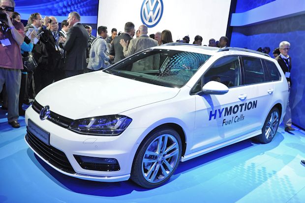 Volkswagen präsentiert in einer Weltpremiere den Golf Variant HyMotion – ein progressives Forschungsfahrzeug mit Brennstoffzellenantrieb.