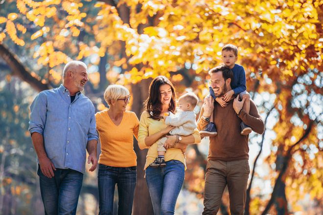 Die sogenannten Babyboomer, die kurz vorm Eintritt in den Ruhestand stehen, können ihre Rentenlücke ermitteln - und sogar kurz vor Rentenbeginn noch schließen.