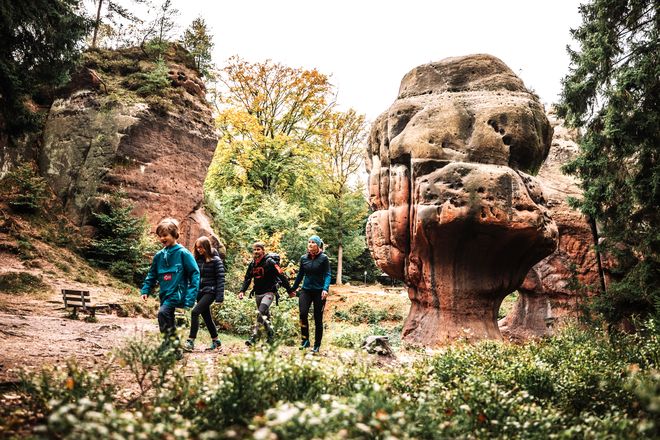 Eine Wandertour im Zittauer Gebirge macht der ganzen Familie Spaß.